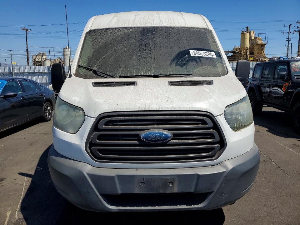 60655206 :رقم المزاد ، 1FTYE2CM9GKA15769 vin ، 2016 Ford Transit مزاد بيع