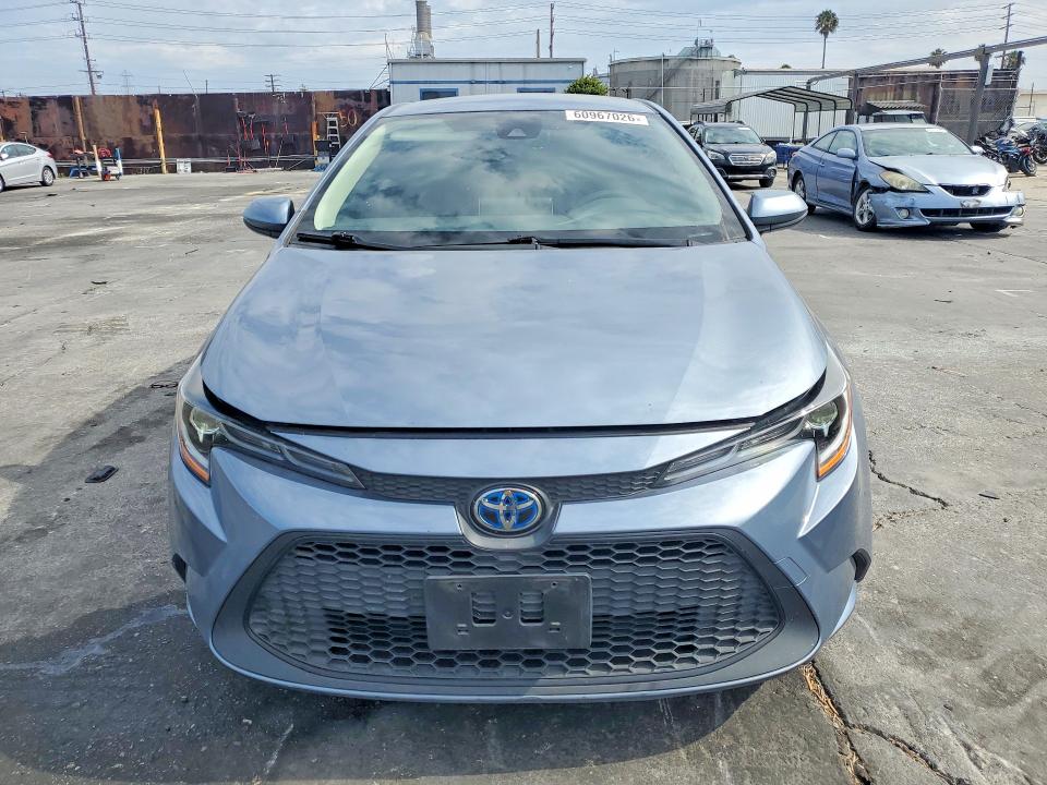 60967026 :رقم المزاد ، JTDEAMDE8MJ007908 vin ، 2021 Toyota Corolla مزاد بيع