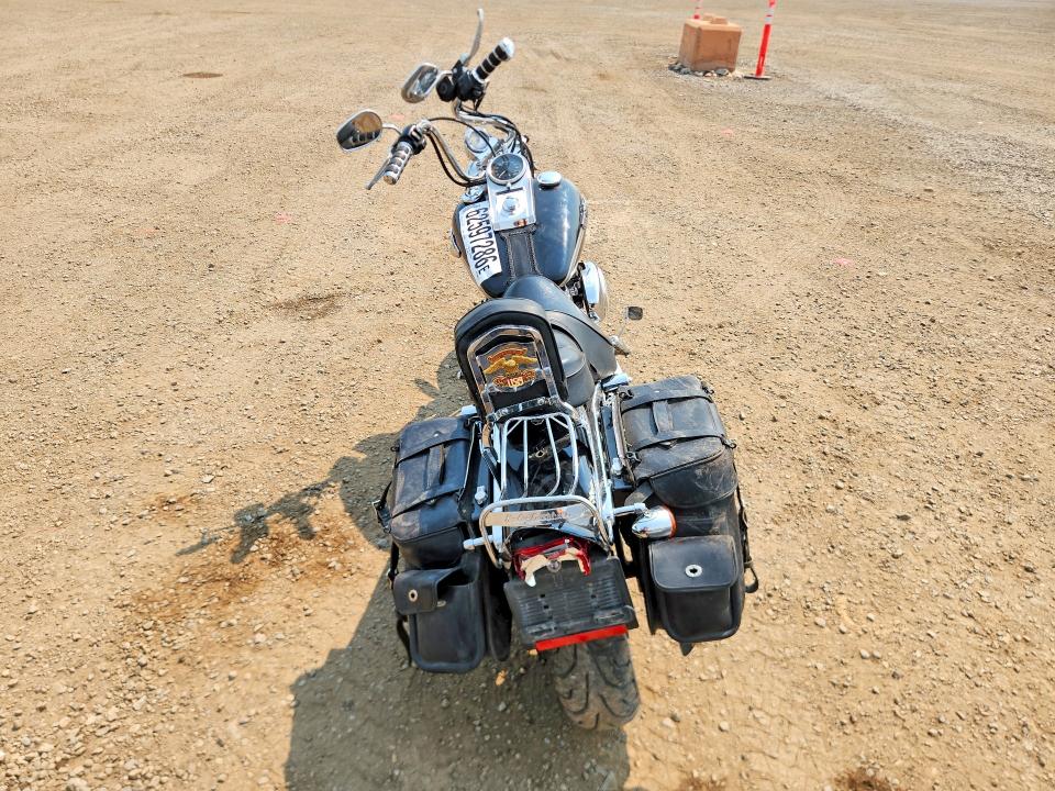 62597286 :رقم المزاد ، 5HD1GEV153K330635 vin ، 2003 Harley-davidson Fxdwg مزاد بيع