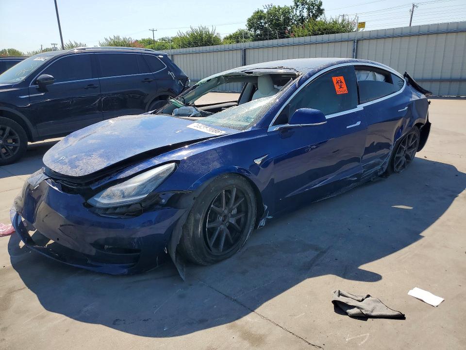 59383086 :رقم المزاد ، 5YJ3E1EBXKF437121 vin ، 2019 Tesla Model 3 مزاد بيع