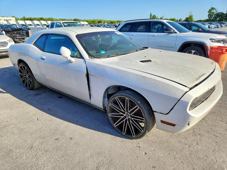 61015346 :رقم المزاد ، 2B3CJ4DG9BH511036 vin ، 2011 Dodge Challenger مزاد بيع