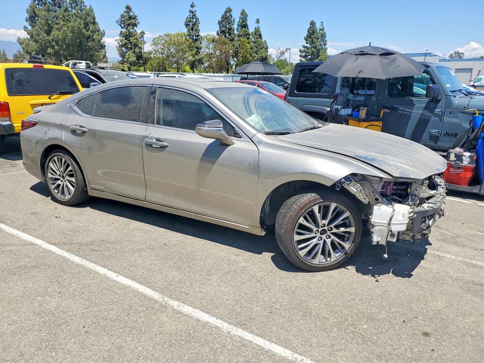 Продажа на аукционе авто 2021 Lexus Es, vin: 58ADA1C18MU009105, номер лота: 60972616
