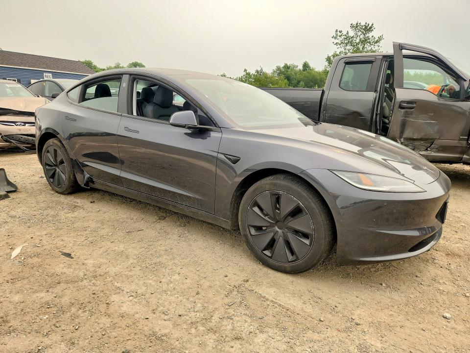 59650576 :رقم المزاد ، 5YJ3E1EA7SF021678 vin ، 2025 Tesla Model 3 مزاد بيع
