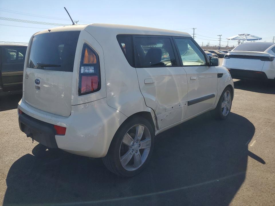 Продаж на аукціоні авто 2010 Kia Soul, vin: KNDJT2A27A7038423, номер лоту: 61961846