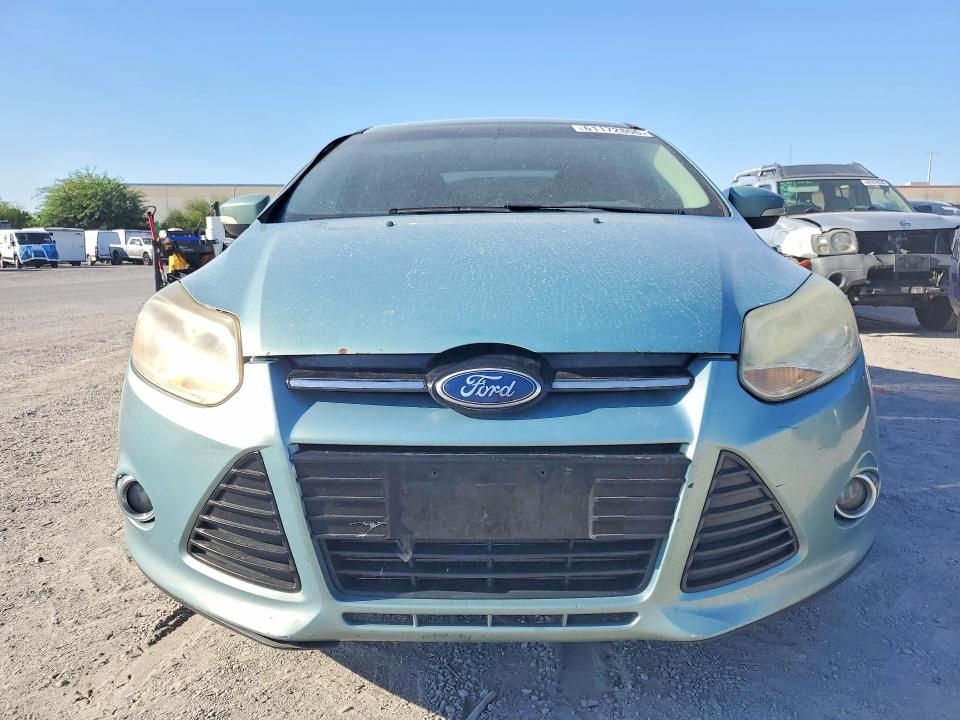 61172806 :رقم المزاد ، 1FAHP3H23CL180167 vin ، 2012 Ford Focus مزاد بيع