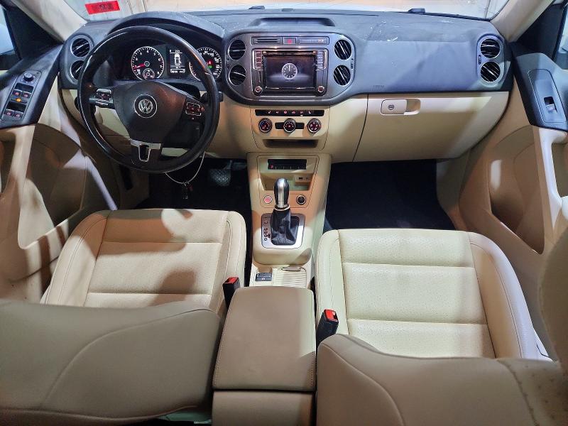 61937986 :رقم المزاد ، WVGSV7AX0HK012479 vin ، 2017 Volkswagen Tiguan مزاد بيع
