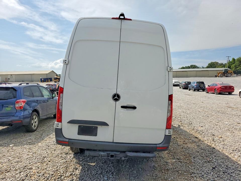 59335936 :رقم المزاد ، W1Y4NCHY7RT160124 vin ، 2024 Mercedes-benz Sprinter مزاد بيع