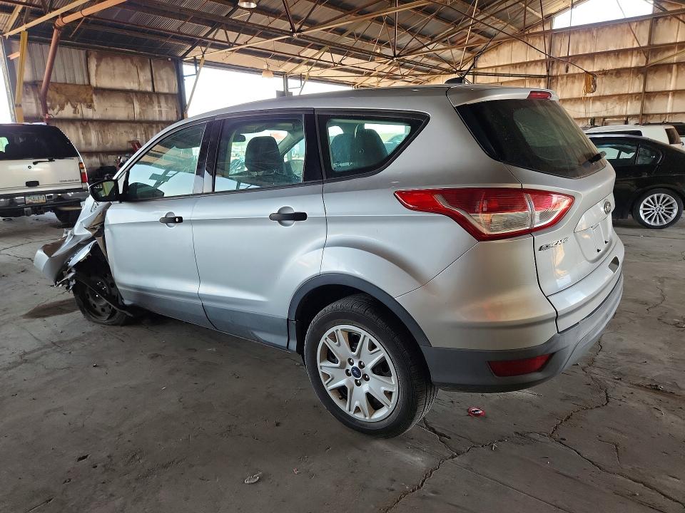 61125926 :رقم المزاد ، 1FMCU0F70FUC80201 vin ، 2015 Ford Escape مزاد بيع