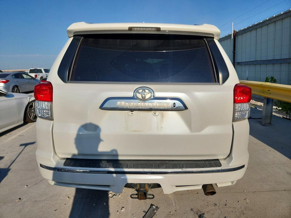 2010 Toyota 4runner მანქანა იყიდება აუქციონზე, vin: JTEZU5JR5A5002025, აუქციონის ნომერი: 59842976