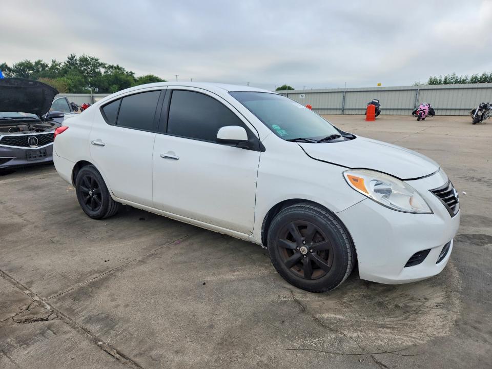 2014 Nissan Versa მანქანა იყიდება აუქციონზე, vin: 3N1CN7AP9EL833747, აუქციონის ნომერი: 61203136