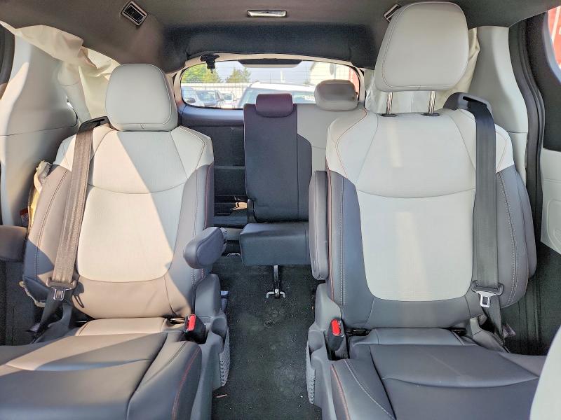 62656016 :رقم المزاد ، 5TDGRKEC7MS051923 vin ، 2021 Toyota Sienna مزاد بيع