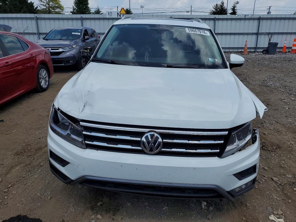 59667016 :رقم المزاد ، 3VV2B7AX5LM141379 vin ، 2020 Volkswagen Tiguan مزاد بيع
