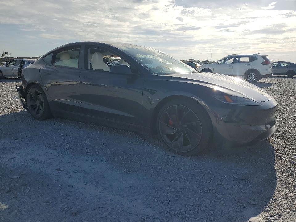 59991076 :رقم المزاد ، 5YJ3E1ETXSF937708 vin ، 2025 Tesla Model 3 مزاد بيع