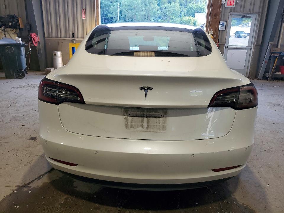 61312326 :رقم المزاد ، 5YJ3E1EAXLF590915 vin ، 2020 Tesla Model 3 مزاد بيع