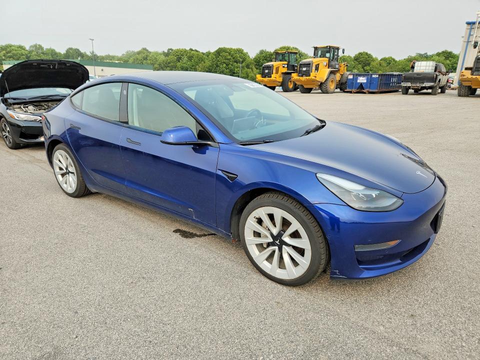 61124976 :رقم المزاد ، 5YJ3E1EA0NF290318 vin ، 2022 Tesla Model 3 مزاد بيع