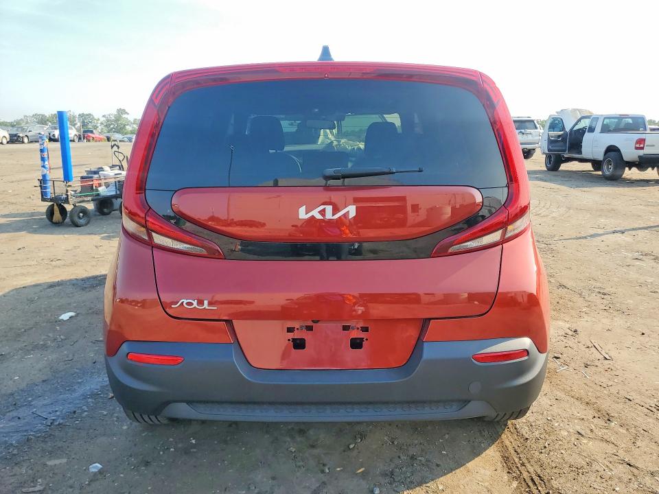 60957636 :رقم المزاد ، KNDJ23AU5N7834961 vin ، 2022 Kia Soul مزاد بيع