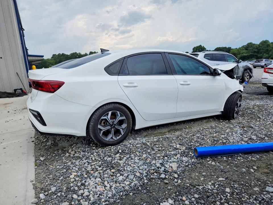 2020 Kia Forte მანქანა იყიდება აუქციონზე, vin: 3KPF24AD7LE245080, აუქციონის ნომერი: 60176196