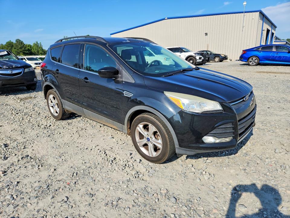 60237126 :رقم المزاد ، 1FMCU0GX7EUA58185 vin ، 2014 Ford Escape مزاد بيع