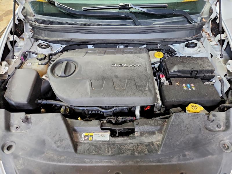 62148576 :رقم المزاد ، 1C4PJMCS8EW184110 vin ، 2014 Jeep Cherokee مزاد بيع