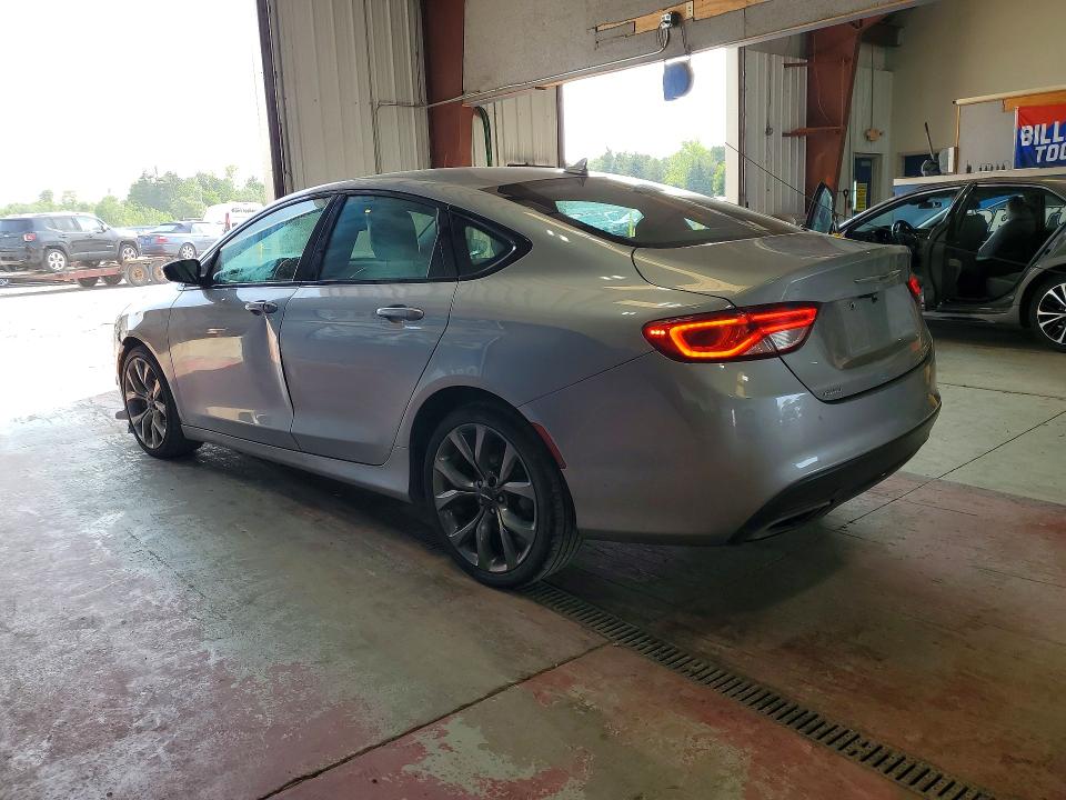 60630006 :رقم المزاد ، 1C3CCCDG4FN624140 vin ، 2015 Chrysler 200 مزاد بيع