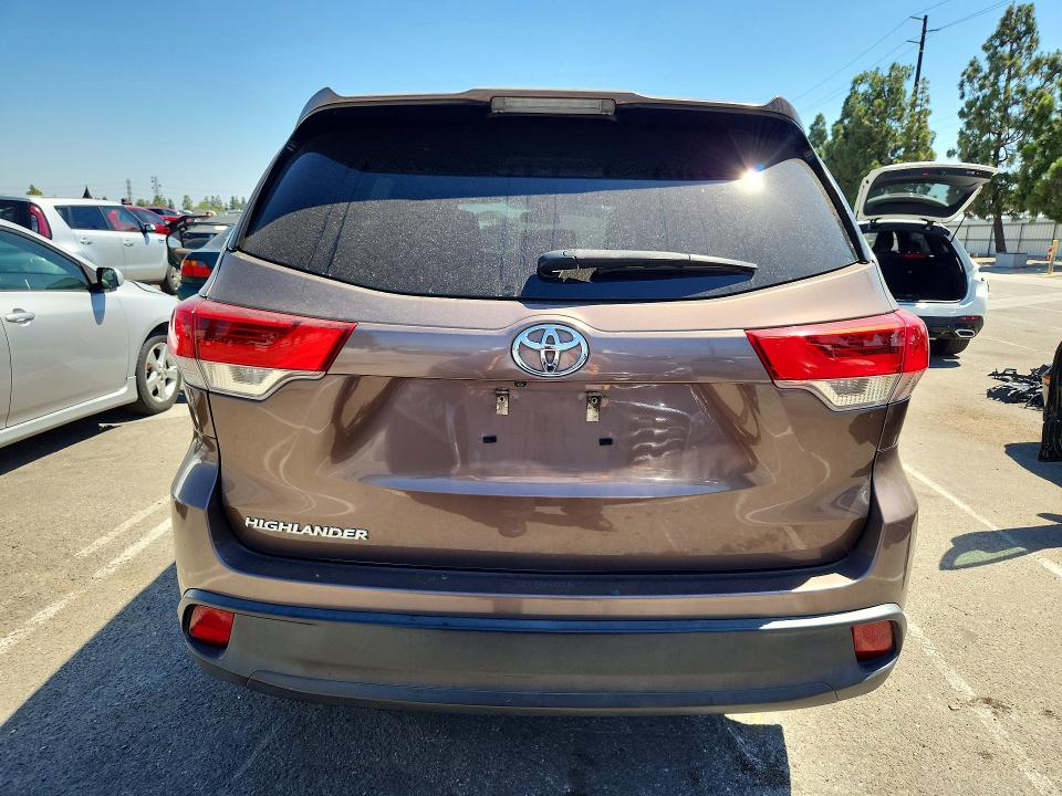Aukcja sprzedaży 2018 Toyota Highlander, vin: 5TDZZRFH1JS244527, numer aukcji: 63174696