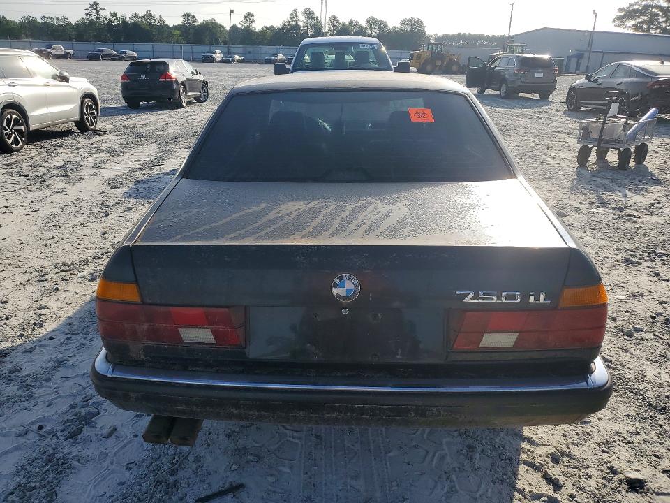 61526176 :رقم المزاد ، WBAGC831XJ2767947 vin ، 1988 Bmw 750 مزاد بيع