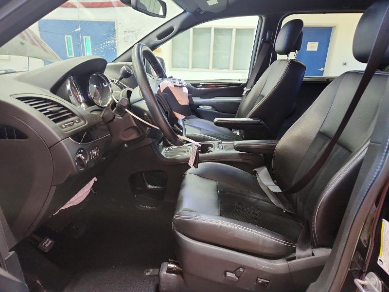 61585316 :رقم المزاد ، 2C4RDGCG9JR163041 vin ، 2018 Dodge Grand Caravan مزاد بيع