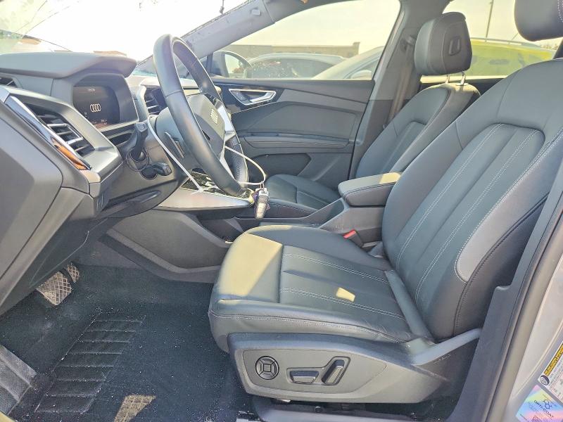 62694426 :رقم المزاد ، WA1H2BFZ8NP053407 vin ، 2022 Audi Q4 E-tron مزاد بيع
