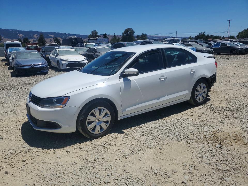60871426 :رقم المزاد ، 3VWD17AJ0EM227267 vin ، 2014 Volkswagen Jetta مزاد بيع