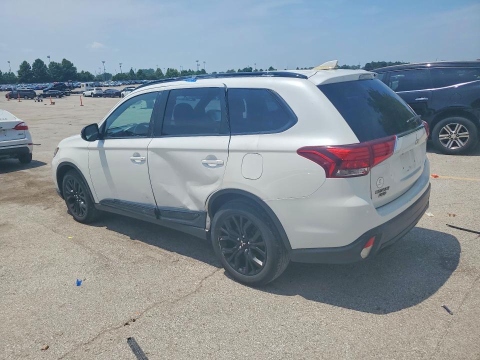 Продажа на аукционе авто 2018 Mitsubishi Outlander, vin: JA4AD3A30JZ025569, номер лота: 61835116