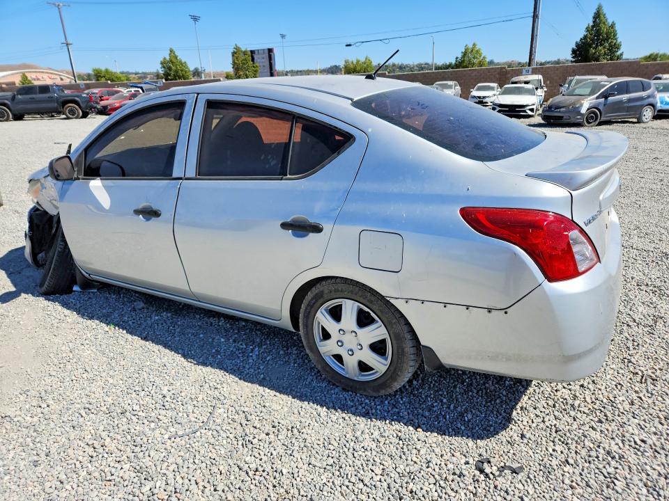 59710956 :رقم المزاد ، 3N1CN7AP3FL900490 vin ، 2015 Nissan Versa مزاد بيع