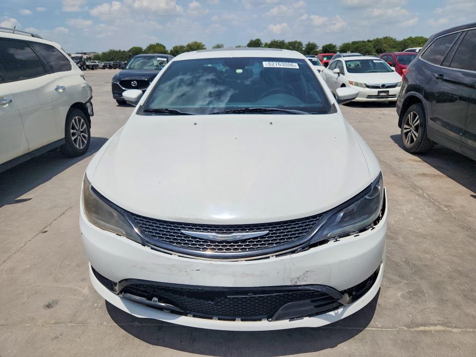 62763006 :رقم المزاد ، 1C3CCCBG1FN661553 vin ، 2015 Chrysler 200 مزاد بيع