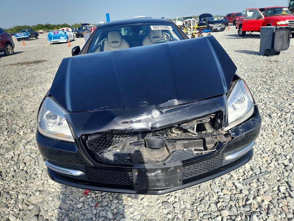 60415366 :رقم المزاد ، WDDPK4HA3DF058528 vin ، 2013 Mercedes-benz Slk مزاد بيع