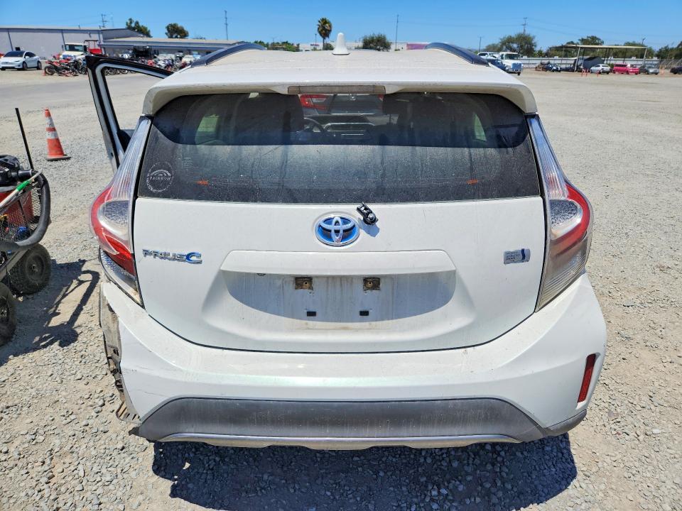 2018 Toyota Prius C მანქანა იყიდება აუქციონზე, vin: JTDKDTB3XJ1612272, აუქციონის ნომერი: 61971506