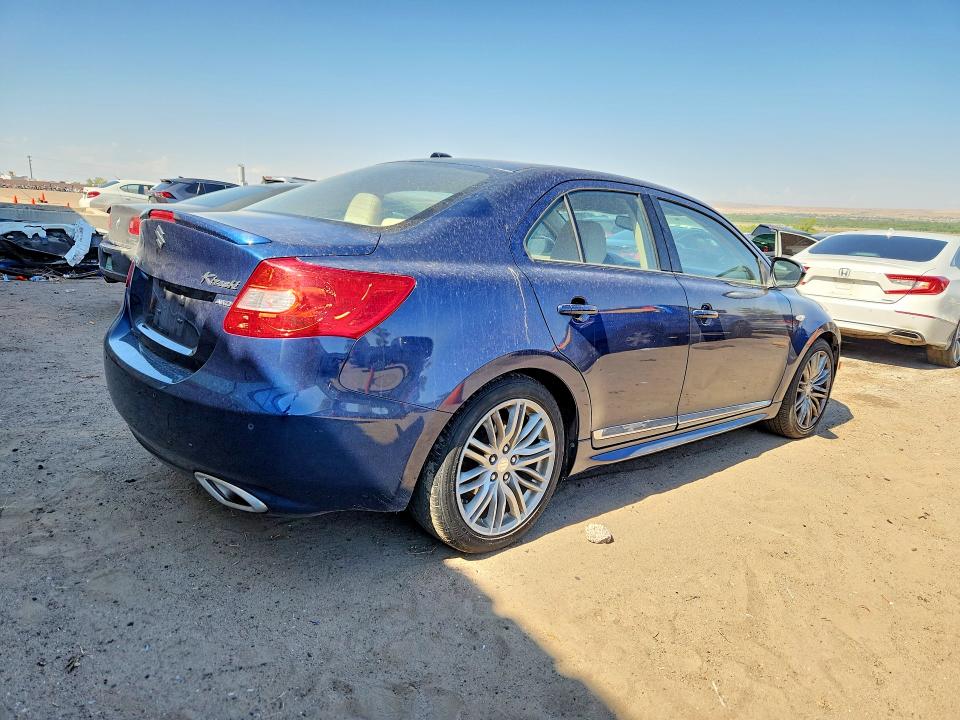60604326 :رقم المزاد ، JS2RF9A88C6101194 vin ، 2012 Suzuki Kizashi مزاد بيع