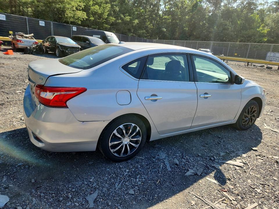 2017 Nissan Sentra მანქანა იყიდება აუქციონზე, vin: 3N1AB7AP8HL684946, აუქციონის ნომერი: 62909316