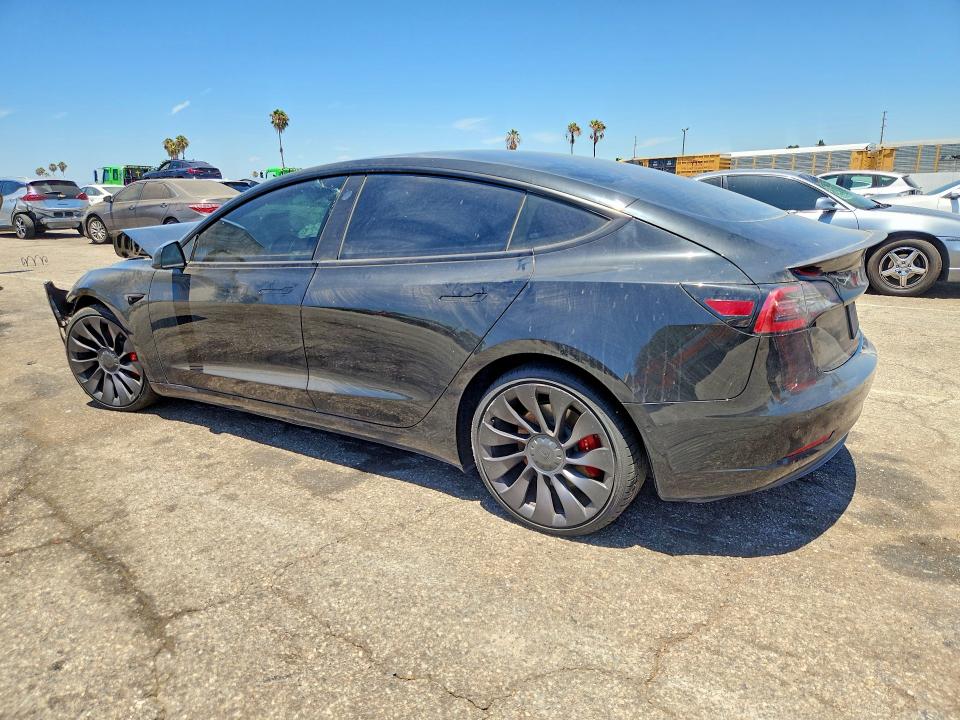 61536606 :رقم المزاد ، 5YJ3E1EC2MF868001 vin ، 2021 Tesla Model 3 مزاد بيع