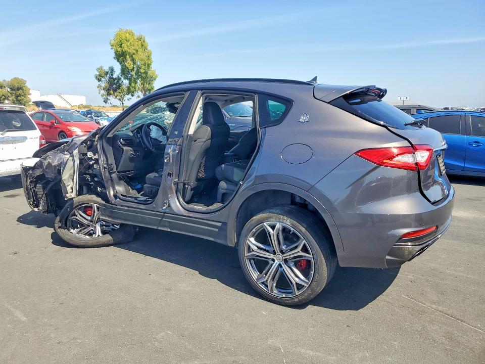 Продажа на аукционе авто 2019 Maserati Levante, vin: ZN661ZUA5KX323158, номер лота: 59643016