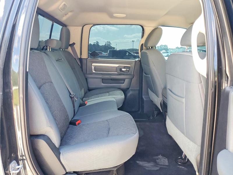 61738196 :رقم المزاد ، 3C6RR6LT6GG292417 vin ، 2016 Ram 1500 مزاد بيع