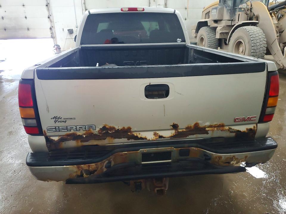 2004 Gmc New Sierra მანქანა იყიდება აუქციონზე, vin: 2GTEC19T641155565, აუქციონის ნომერი: 60418936