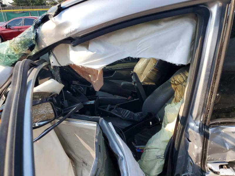 59673116 :رقم المزاد ، 5FNRL5H99CB008361 vin ، 2012 Honda Odyssey مزاد بيع