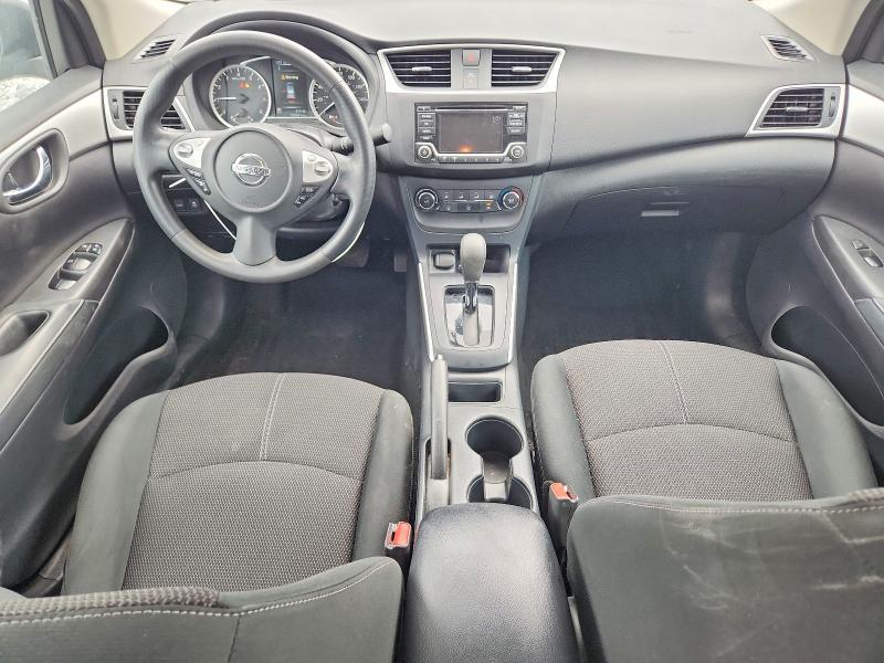 62527536 :رقم المزاد ، 3N1AB7AP9JY315652 vin ، 2018 Nissan Sentra مزاد بيع