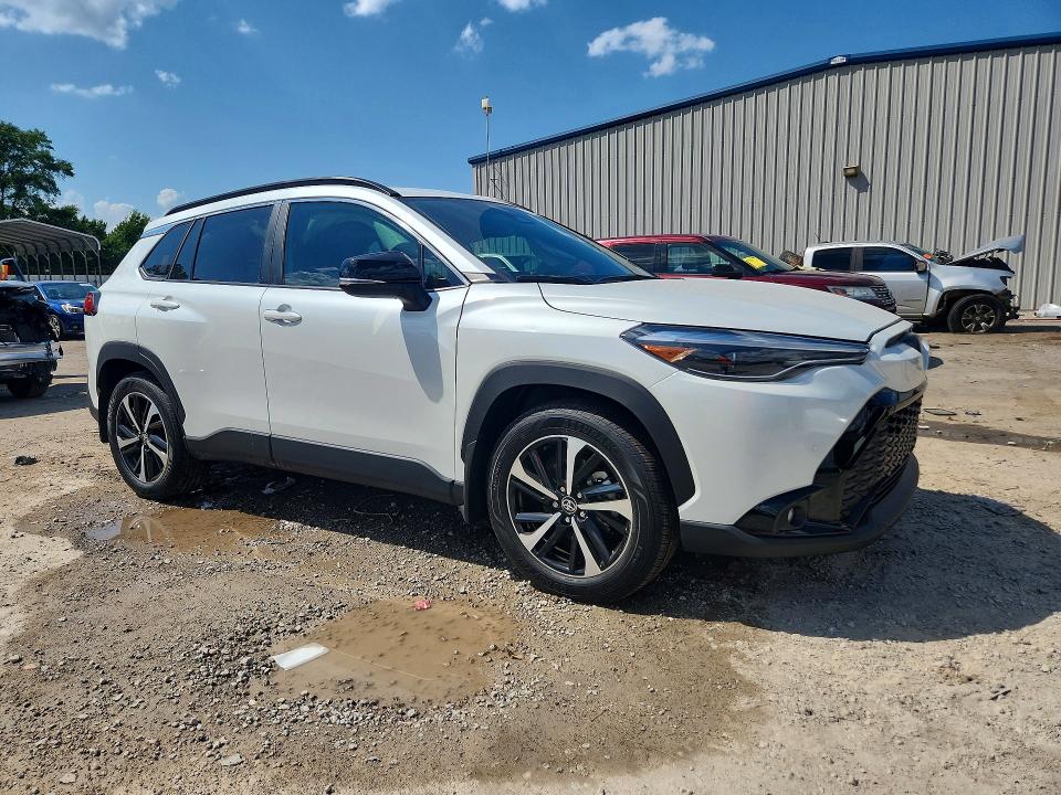 60068956 :رقم المزاد ، 7MUFBABG7SV068628 vin ، 2025 Toyota Corolla Cross Hybrid مزاد بيع