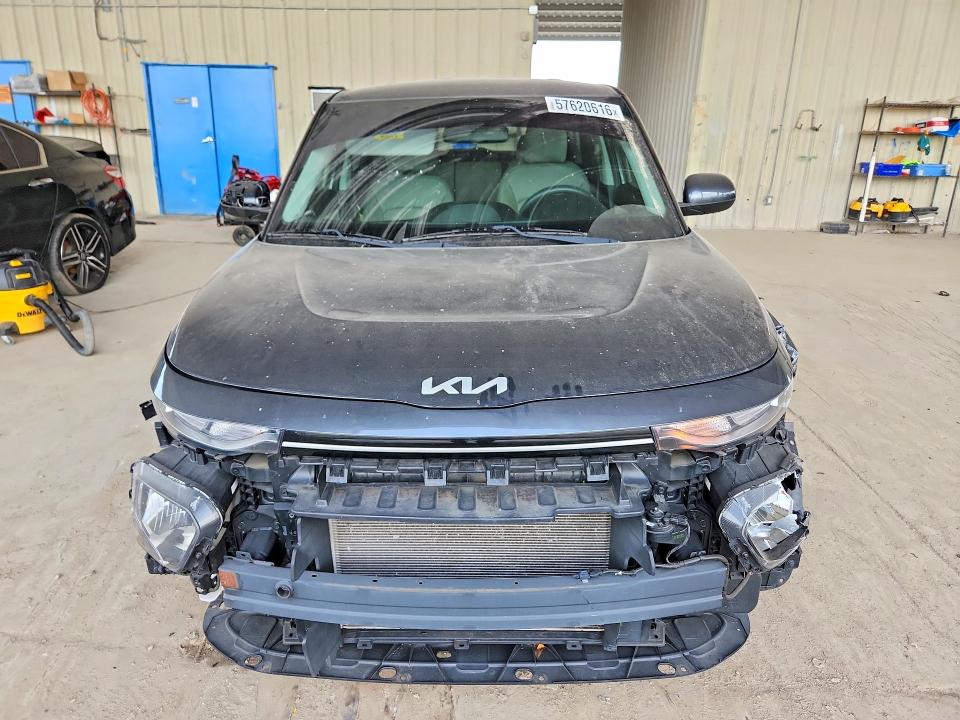 2022 Kia Soul მანქანა იყიდება აუქციონზე, vin: KNDJ23AUXN7810042, აუქციონის ნომერი: 57620616