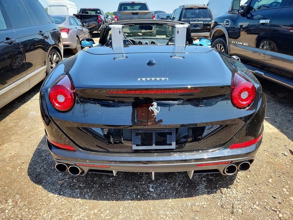 2015 Ferrari California T მანქანა იყიდება აუქციონზე, vin: ZFF77XJA9F0211380, აუქციონის ნომერი: 59266186