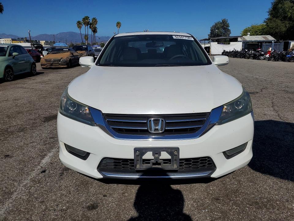 2015 Honda Accord მანქანა იყიდება აუქციონზე, vin: 1HGCR2F84FA014581, აუქციონის ნომერი: 62447756