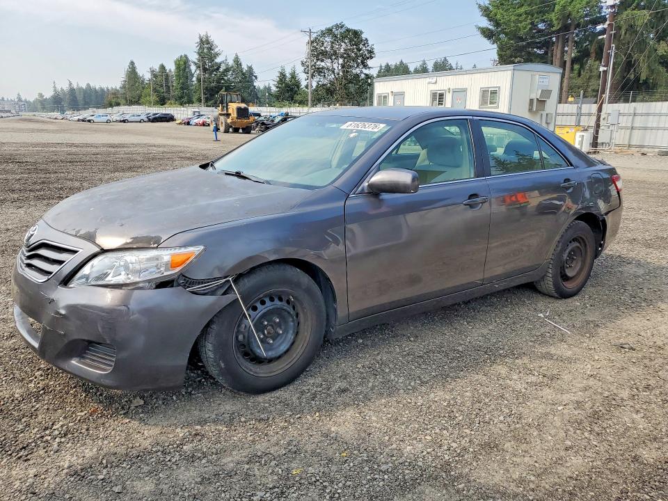 61626376 :رقم المزاد ، JTNBF3EK8A3004456 vin ، 2010 Toyota Camry مزاد بيع