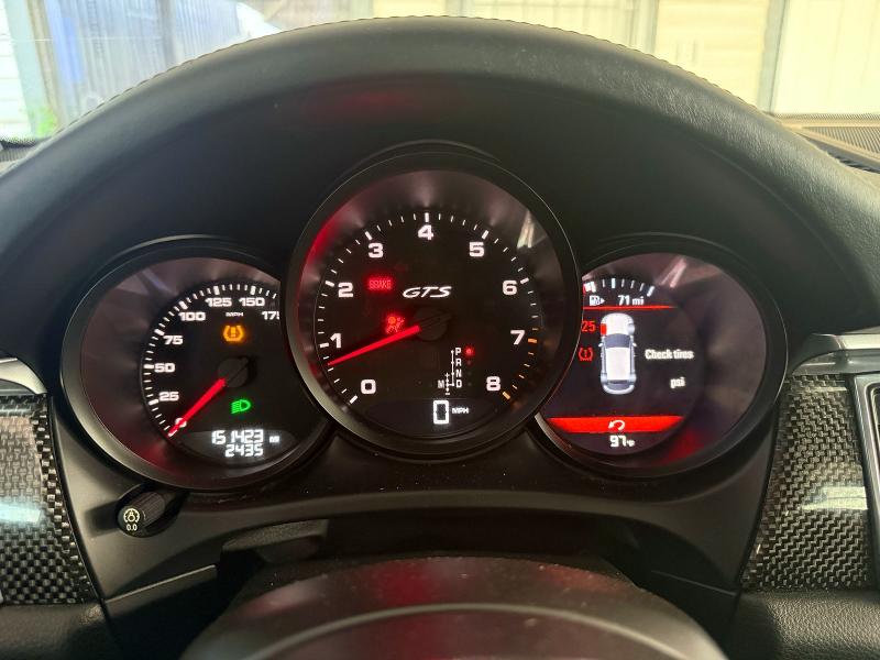 62356696 :رقم المزاد ، WP1AG2A57HLB55076 vin ، 2017 Porsche Macan مزاد بيع