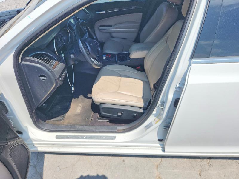 61920736 :رقم المزاد ، 2C3CCAEG0HH564517 vin ، 2017 Chrysler 300c مزاد بيع
