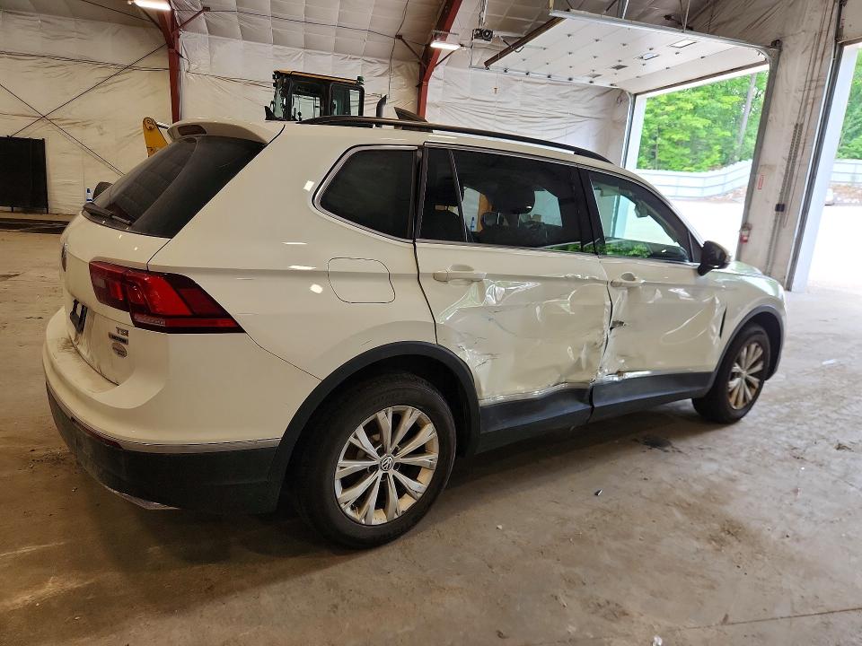 Продаж на аукціоні авто 2018 Volkswagen Tiguan, vin: 3VV2B7AX7JM151831, номер лоту: 58940726